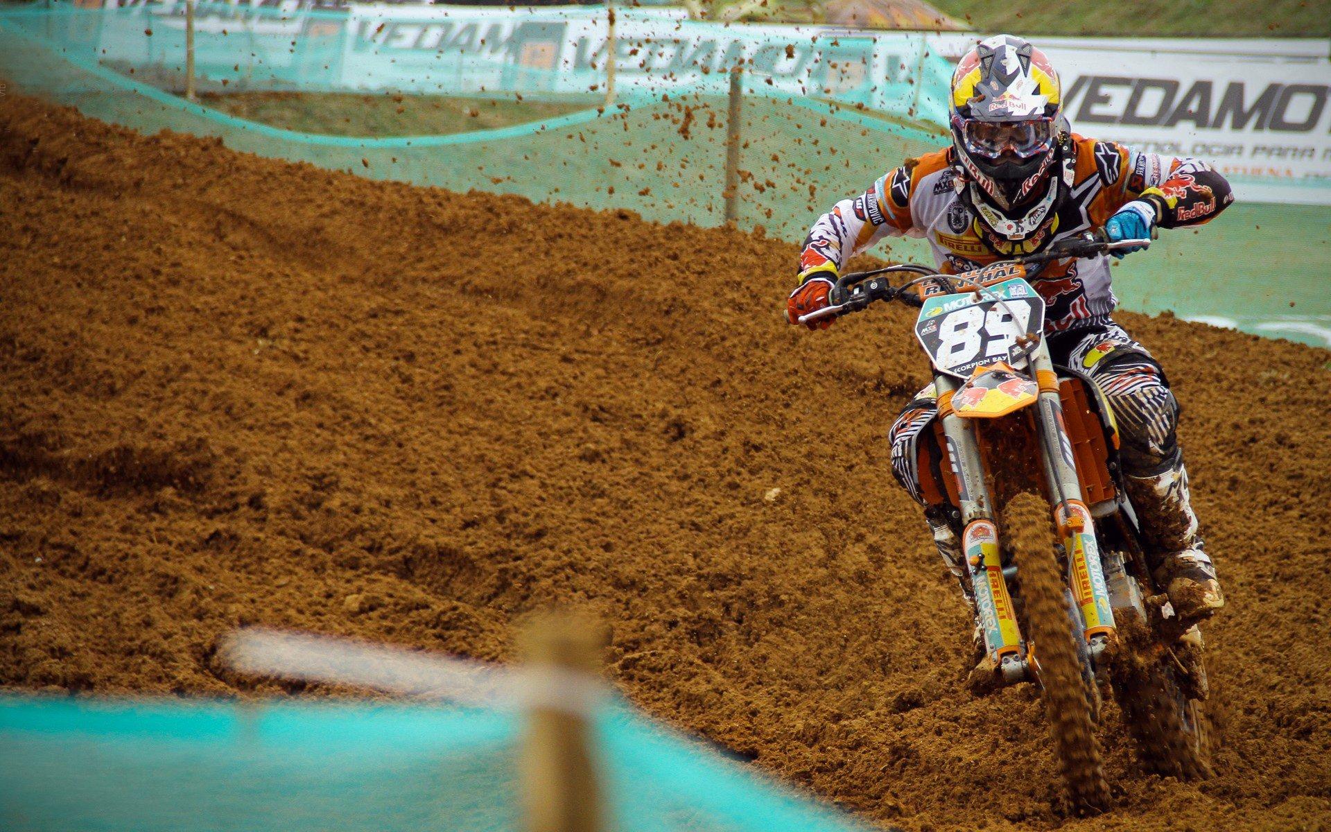 官方认证！麦卡利斯特惊天世界波斩获利物浦赛季最佳进球，绝杀热刺成经典瞬间