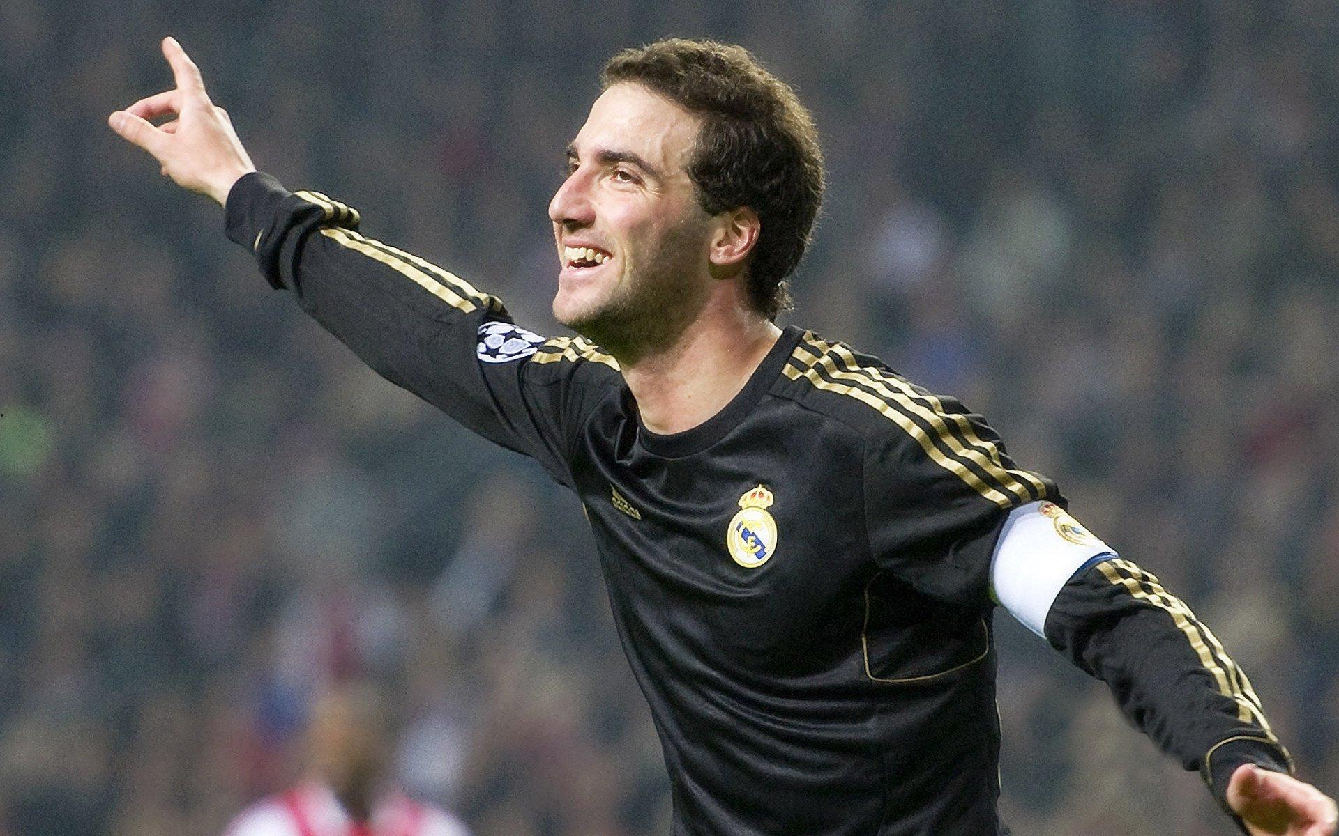 马克西誓言球队下赛季强势反弹，成功需要汗水与牺牲铺就道路